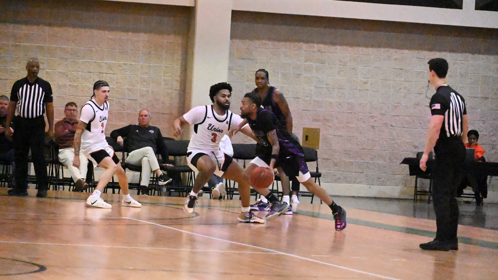 No. 4 Seed Union Cruises Past No. 5 Seed Columbia in AAC Quarterfinals