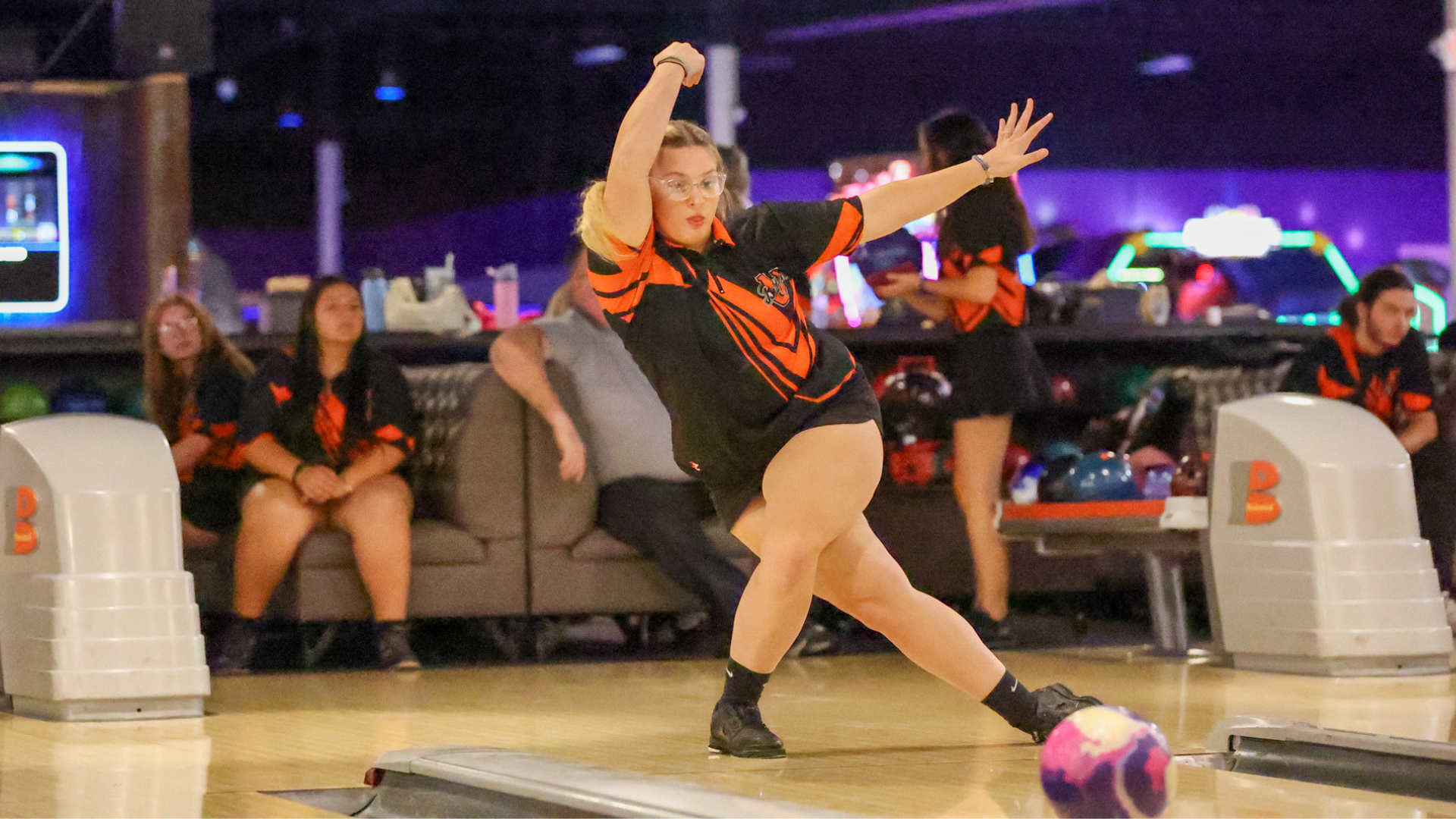 Lambert Takes Top Spot at Bee Bash